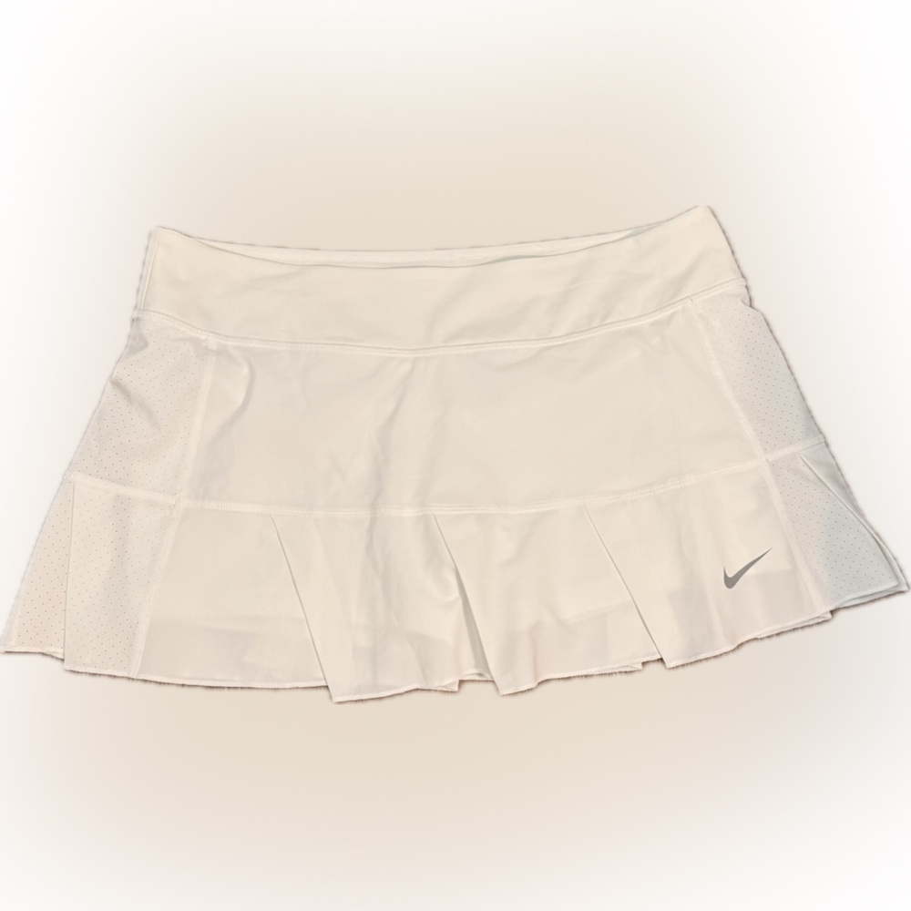 Nike White Dri-FIT Pleated Skort